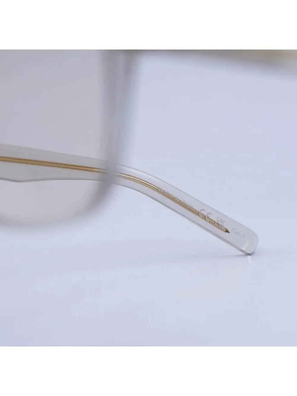 Saint Laurent authentic saint